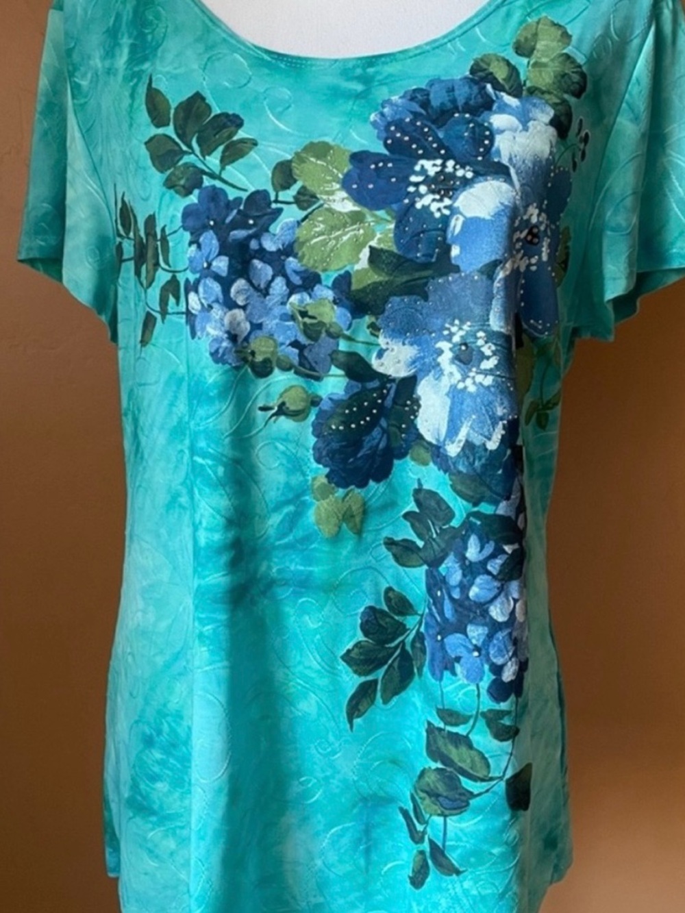 Dressbarn Fluttery Sleeve Top Size XL Scoop Neckline NWOT